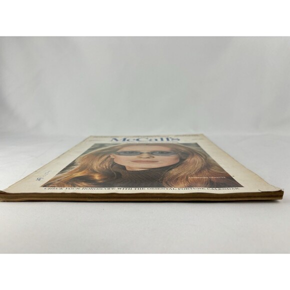 VTG McCall's Magazine April 1969 Catherine Deneuve and Jackie Kennedy Onassis VG - Picture 6 of 6